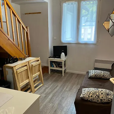 Duplex En Plein Centre De De 4 A 6 Couchages Et 2 Dont Sous-toit * كوتيريه
